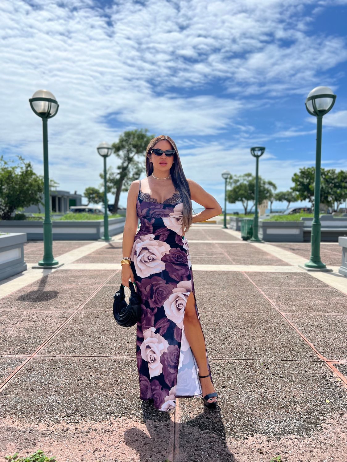 Flowers n’ Lace Maxi Dress