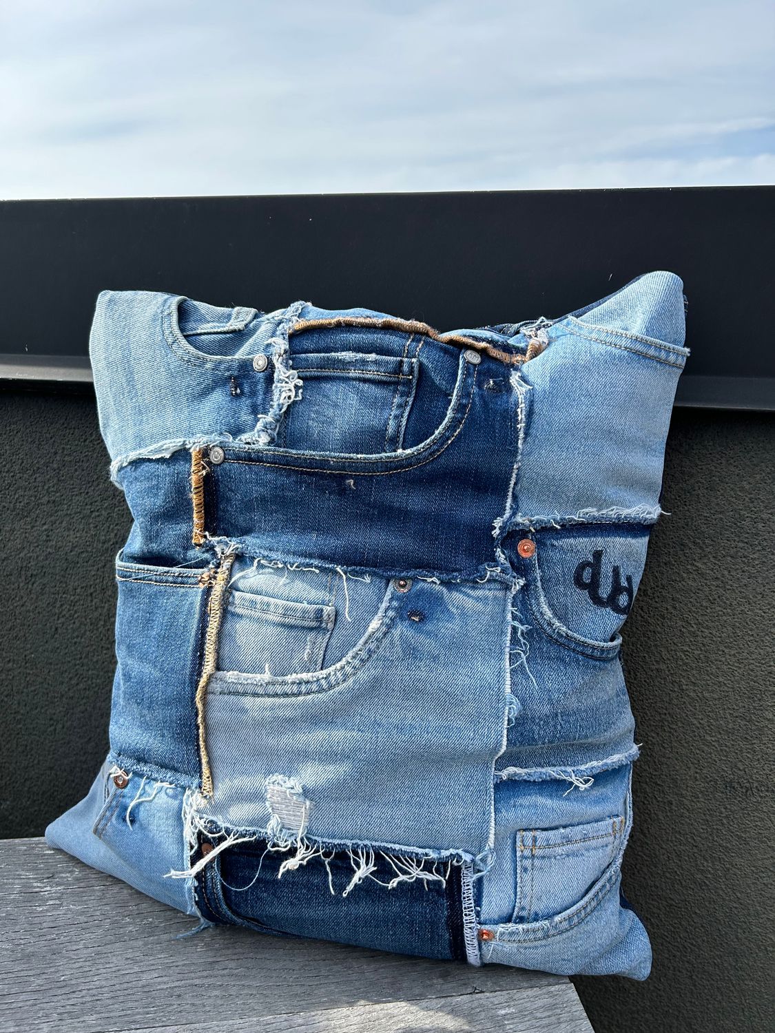 Pocket Scoop Pillow