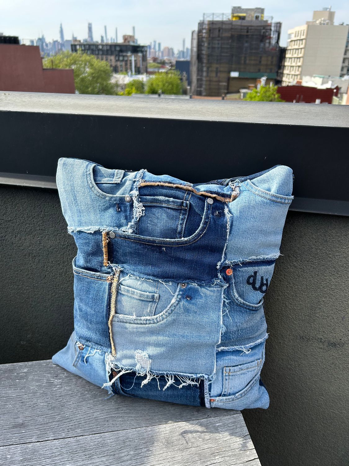 Pocket Scoop Pillow