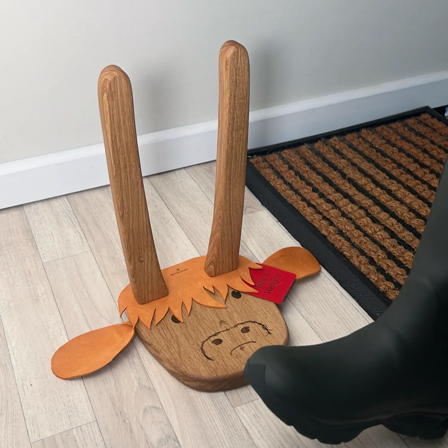 Bootsie Boot Stand - Highland Cow