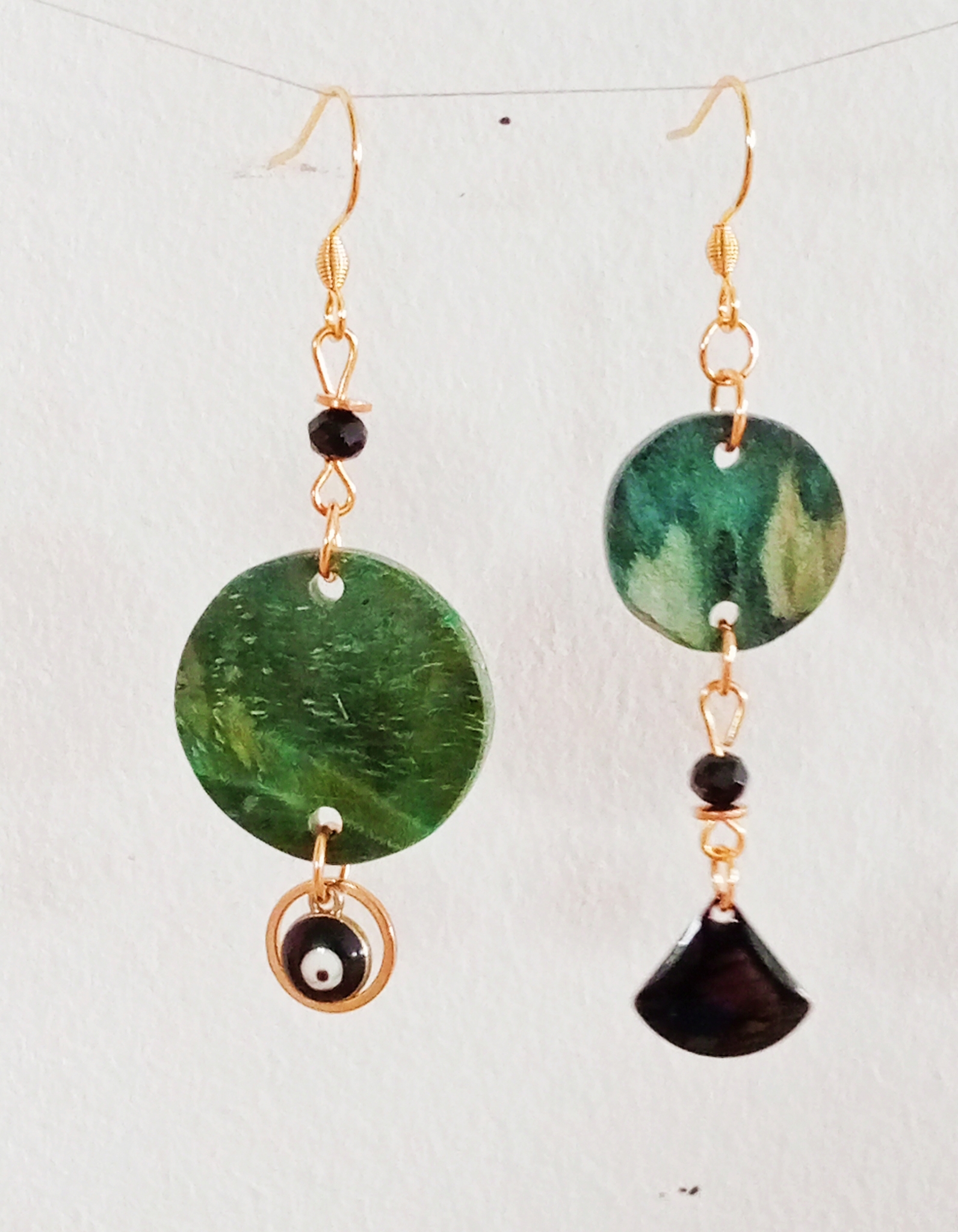 Boucles d'oreilles asymétriques