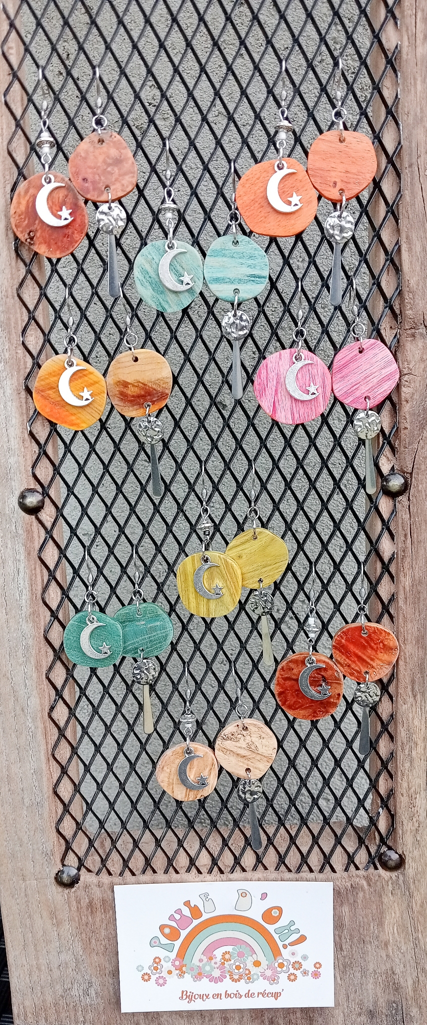 Boucles d'oreilles asymétriques