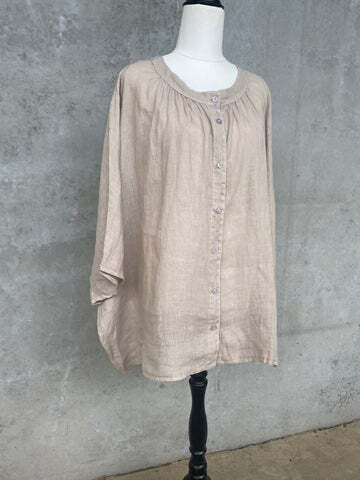 MONTAIGNE LINEN CARMEN TOP