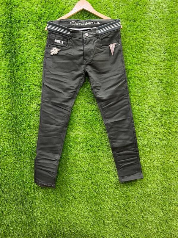 Oshizen&#39;s, Black jeans