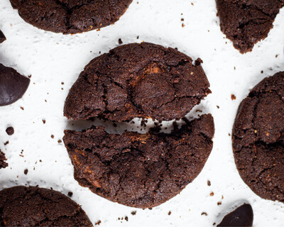 GLUTEN FREE DOUBLE CHOCOLATE CHIP COOKIES
