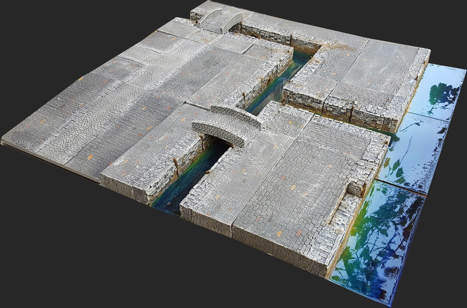 Canal System combined with Harbours and Slope &amp; Rises for a full 3D 3x3 Urban Board (Medieval Theme)