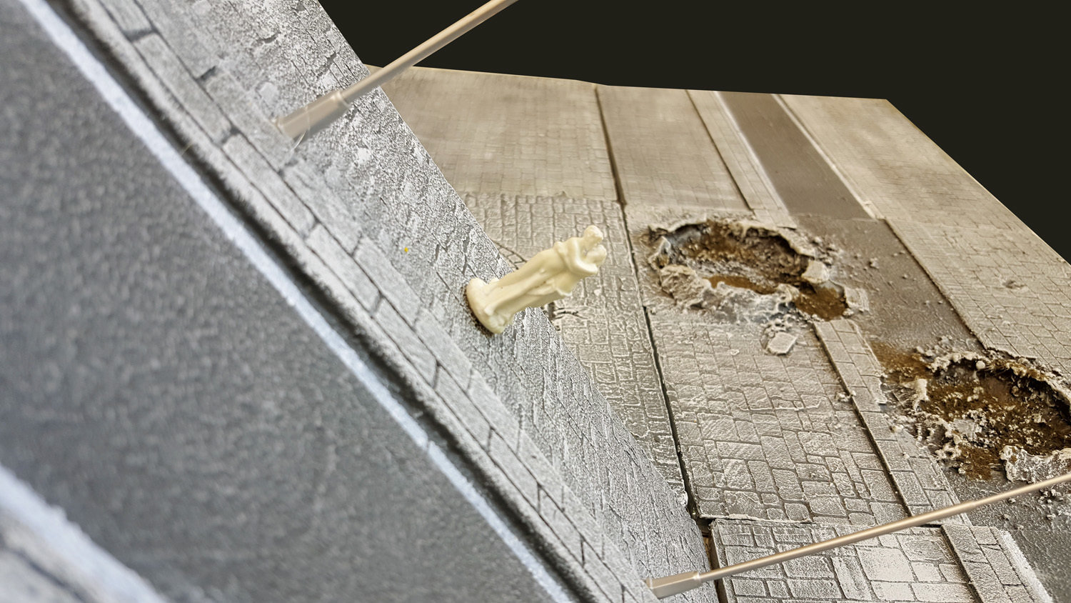 Magnetic based: Stands upright and in place in magnetised tiles