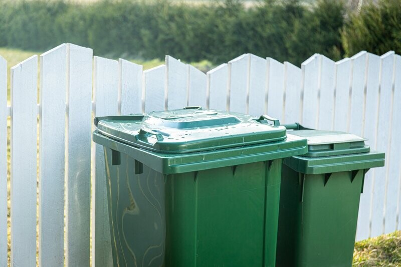 Extra Value deal. This is the best value for your household and recycling bin 12 month worth of cleans on a 4 weekly cycle.