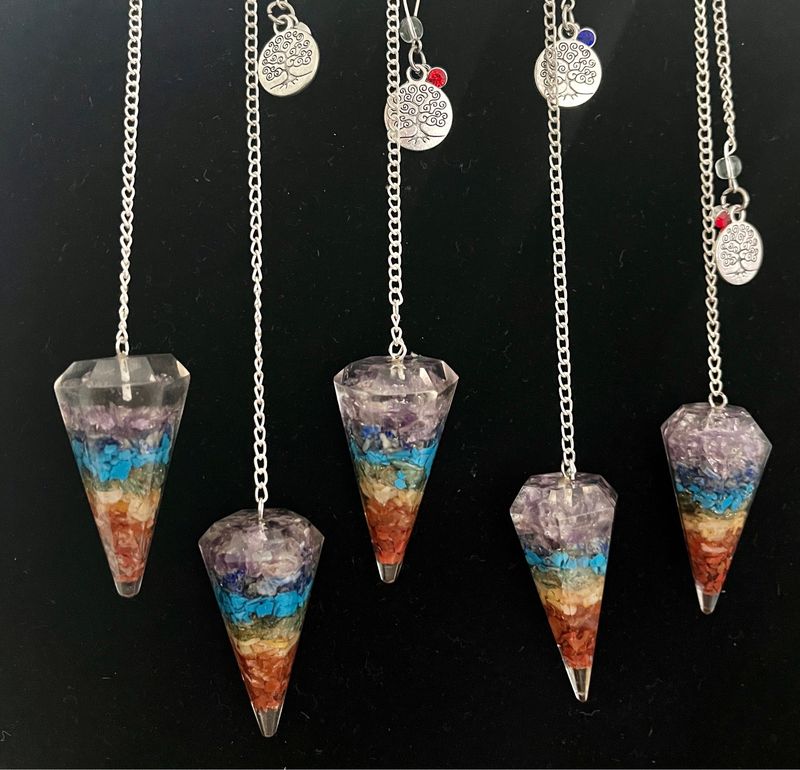 Orgonite 7 Chakra Pendulums for Healing &amp; Meditation