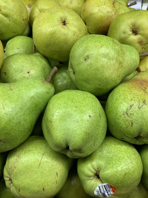 Pears, Each or 1kg Bag
