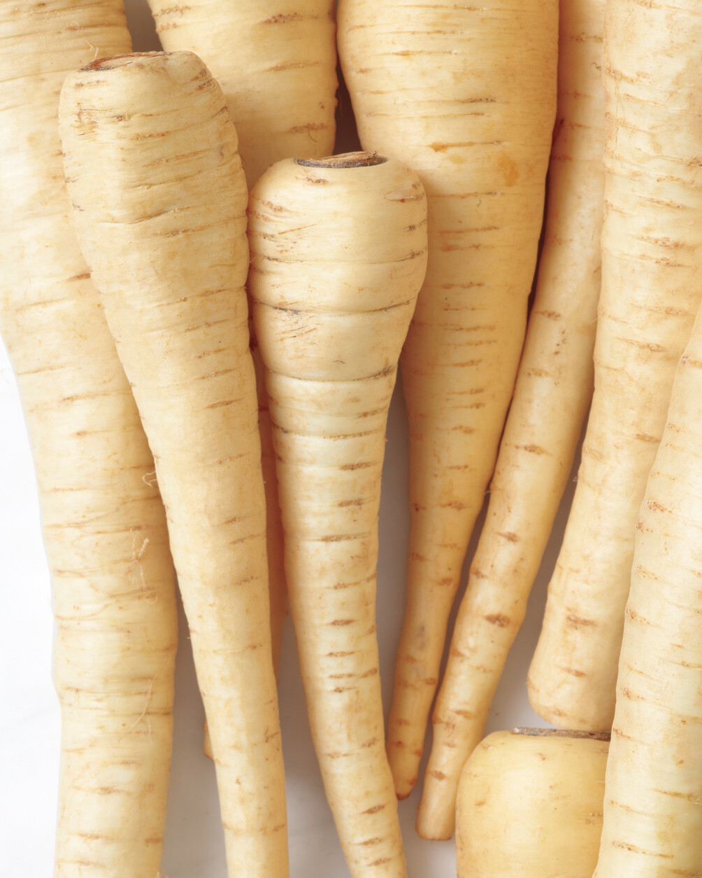 Parsnips Premium, Tray (400 Grams)
