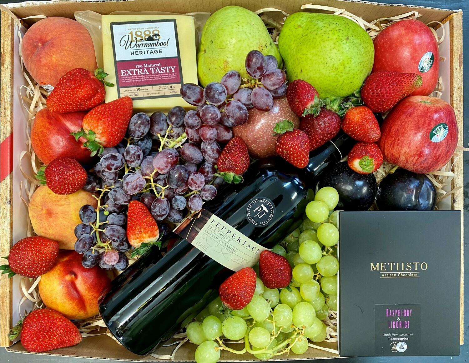 Premium Mixed Fruit, Wine, Cheese &amp; Chocolate Gift Hamper