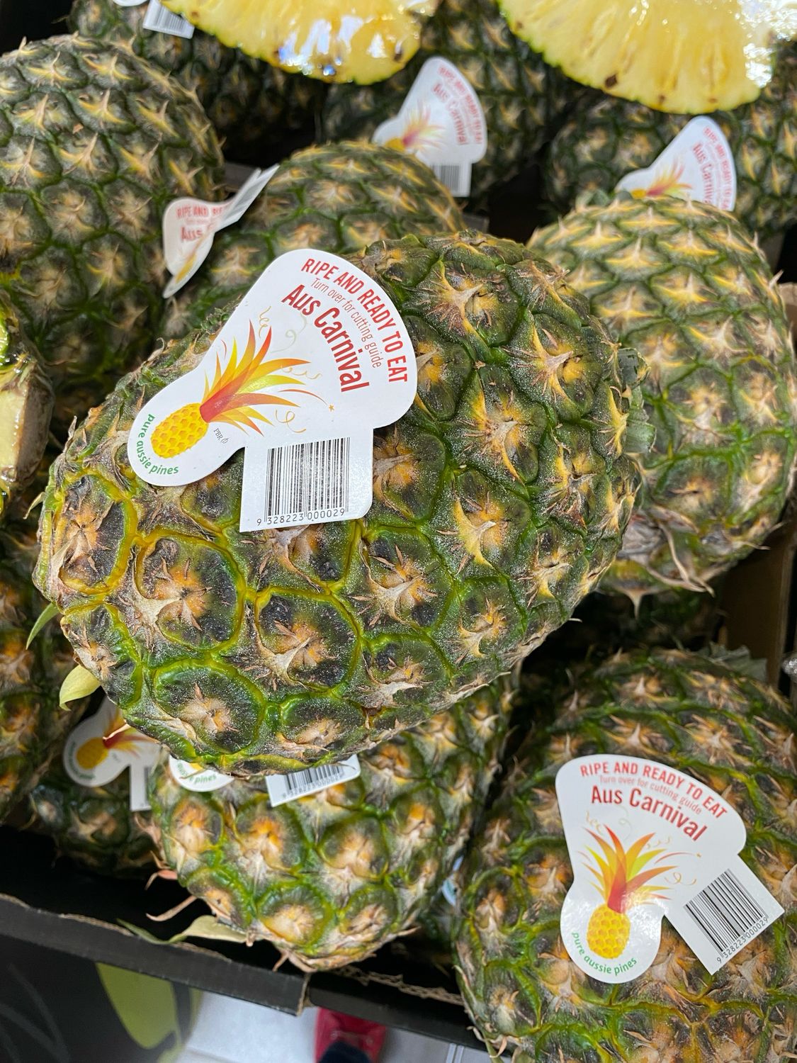 Pineapple Large, Topless Whole