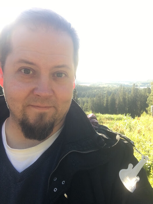 Juhlalaulaja