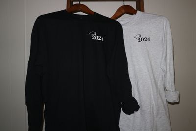 Grad 2024 Clothing