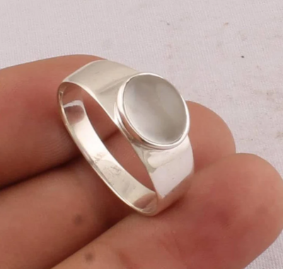 Natural Rainbow Moonstone top Quality Gemstone Ring, 925 Sterling Silver Ring, Simple Ring, Moonstone Stacking Ring, Handmade Ring, Gift