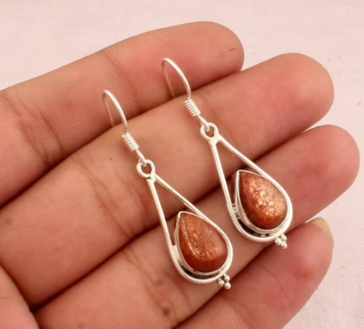 Natural Rainbow Moonstone Earrings - 925 Sterling Silver Earrings - Gemstone Earrings - Everyday Jewelry - Bridesmaid Gift - June Birthstone