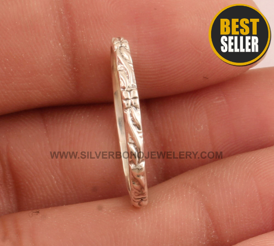 Solid Silver Carved Band Ring - 925 Sterling Silver Stacking Band Ring - Stackable Band Ring -Handmade Stacking Ring -Midi Ring Gift For Her