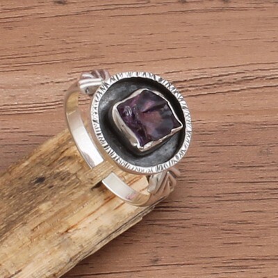Natural Amethyst Rough Gemstone Ring 925 Antique Silver Ring, Middle Finger Ring, Sterling Silver Ring, Rough Designer Ring One-Of-Kind