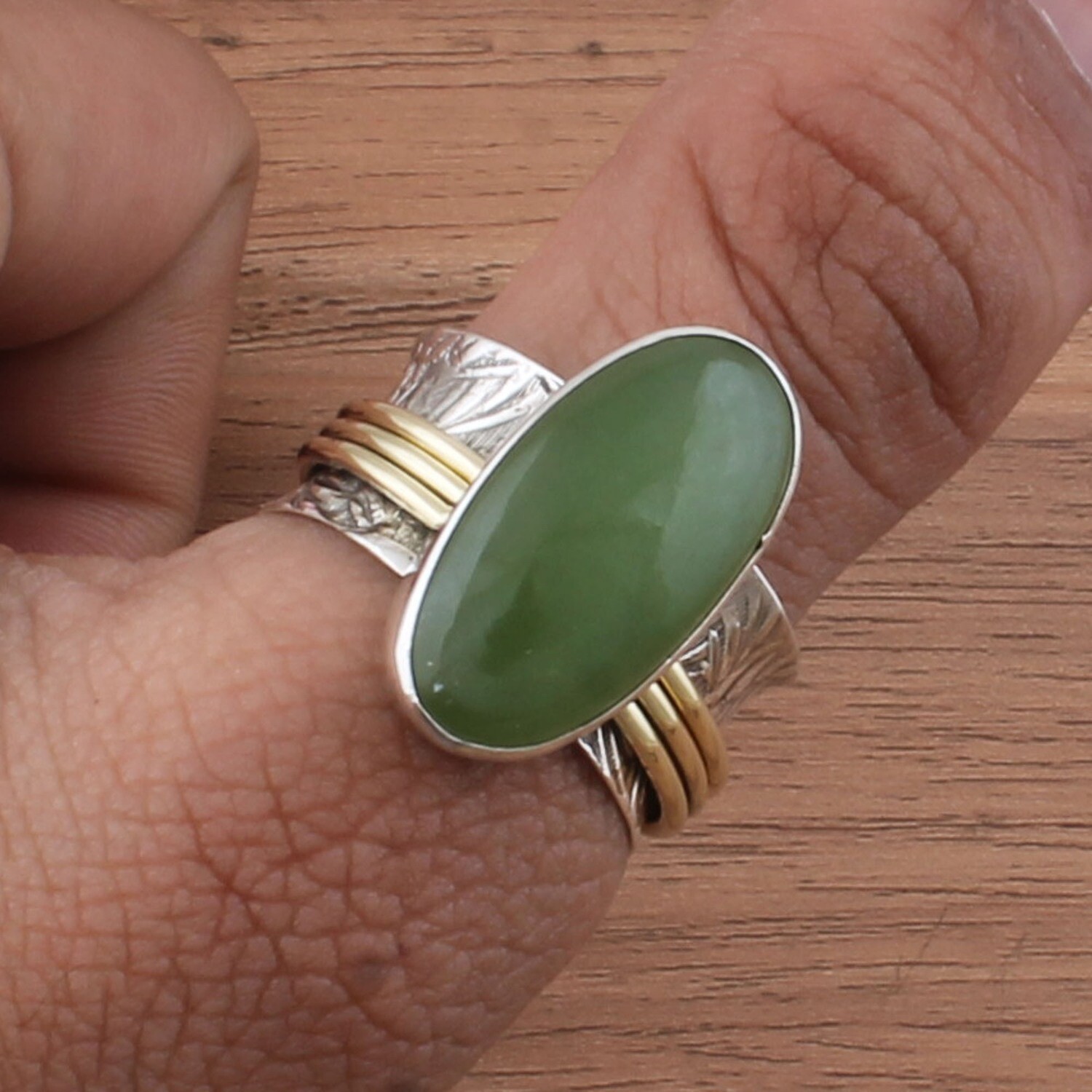 Tow Tone 925 Sterling Silver &amp; Brass Green Jade Spinner Ring - Hand Carved Oval Shape Gemstone Spinner Ring - Handmade Jewelry - Women Jewelry - Weddings Gifts For Her