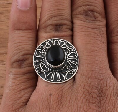 Beautiful Natural Black Onyx Top Quality Gemstone Ring / 925 Sterling Silver Ring / Oval Shape Cabochon Leaf Designer Ring / Friends Gifts For Her