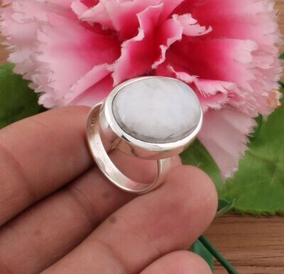 Natural Rainbow Moonstone Top Quality Gemstone 925 Sterling Silver Ring / Simple Oval Shape Ring / Moonstone Stacking Ring / Handmade Ring Gifts For Her