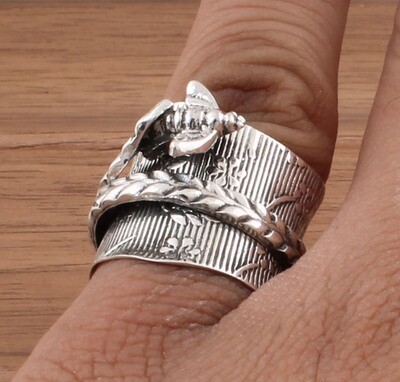 Leaf Spinner Solid 925 Sterling Silver Honey Bee Designer Ring/Handicraft Boho Ring/Antique Silver Ring/Thumb Ring/Band Ring For Mom Gifts For Her