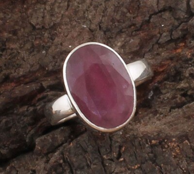 Solid Ruby Jade 925 Sterling Silver Gemstone Ring - Simple Jewelry - Engagement Oval Shape Ring - Handmade Ring For Women Gifts Idea
