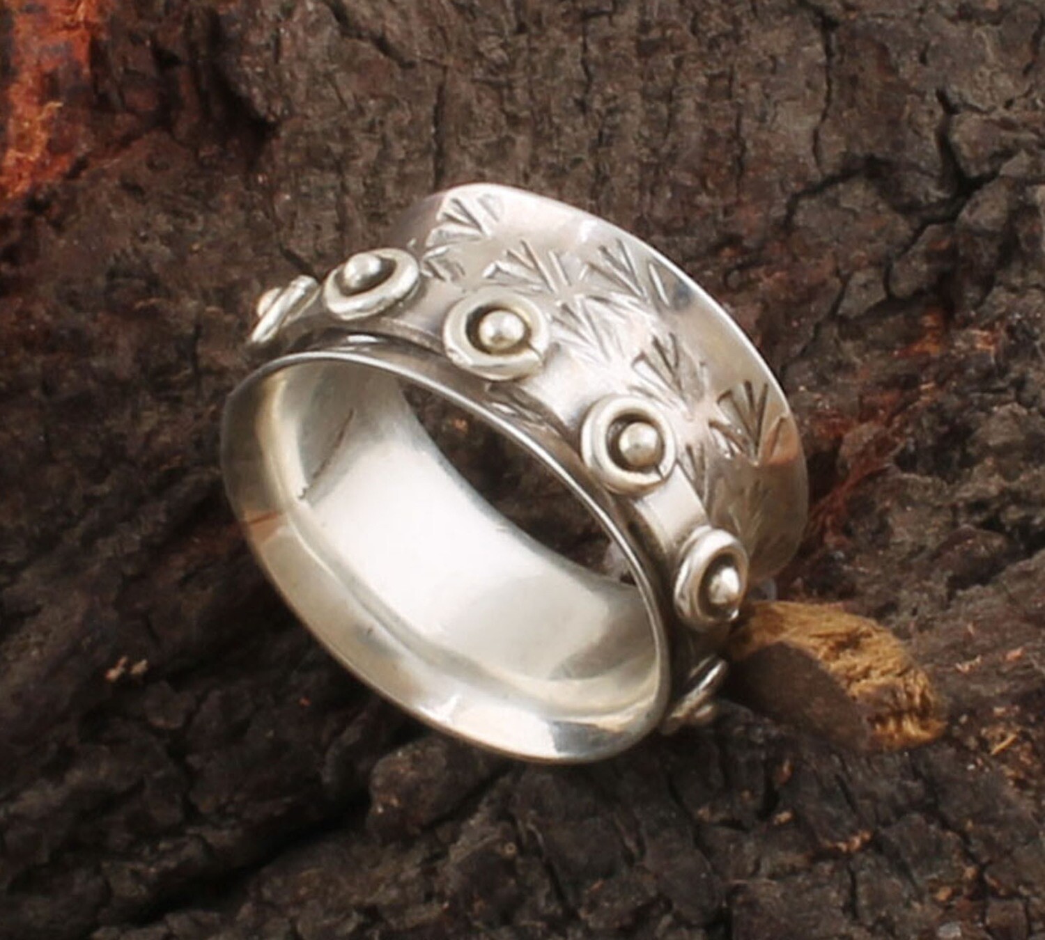Beautiful 925 Sterling Solid Silver Spinner Band Ring / AAA Quality Boho Ring / Antique Designer Silver Ring / Thumb Ring / Girlfriends Gifts For Her