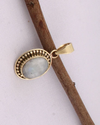 Rainbow Moonstone Top Quality Gemstone Pendant Cabochon Stone Boho Pendant,Yellow Brass Pendant, Fashion Item Jewelry,Wedding Brass Pendant