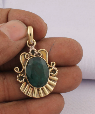 Amazing Emerald Top Quality Gemstone Pendant Cut Stone Boho Pendant,Yellow Brass Pendant, Fashion Item Jewelry,Wedding Brass Pendant
