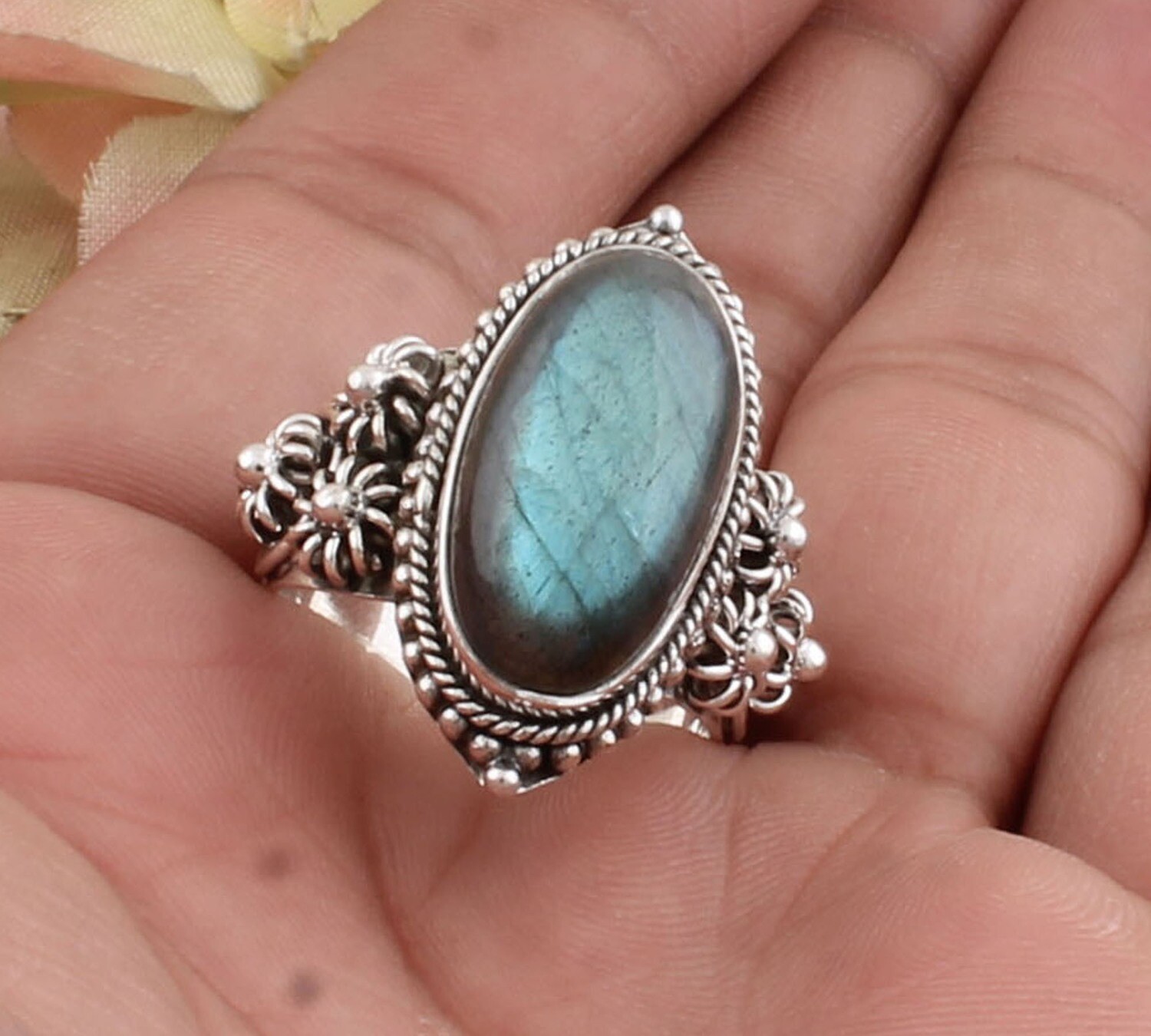 Amazing Flower Designer Natural Labradorite Gemstone Ring | 925 Sterling Silver Oval Stone Designer Handmade Jewelry | Women Wedding Jewelry | Gift Idea
