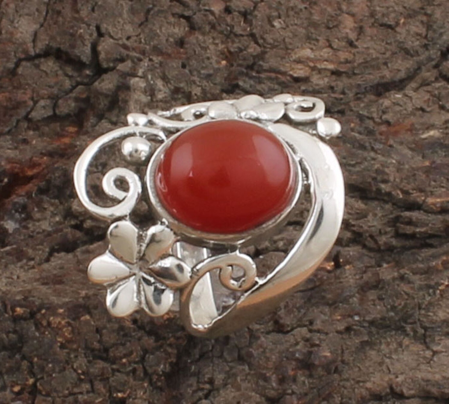 Beautiful Flower Natural Red Onyx Oval Gemstone Solid 925 Sterling Silver Ring For Girls / Handmade Silver Designer Ring / For Wedding Gifts Him