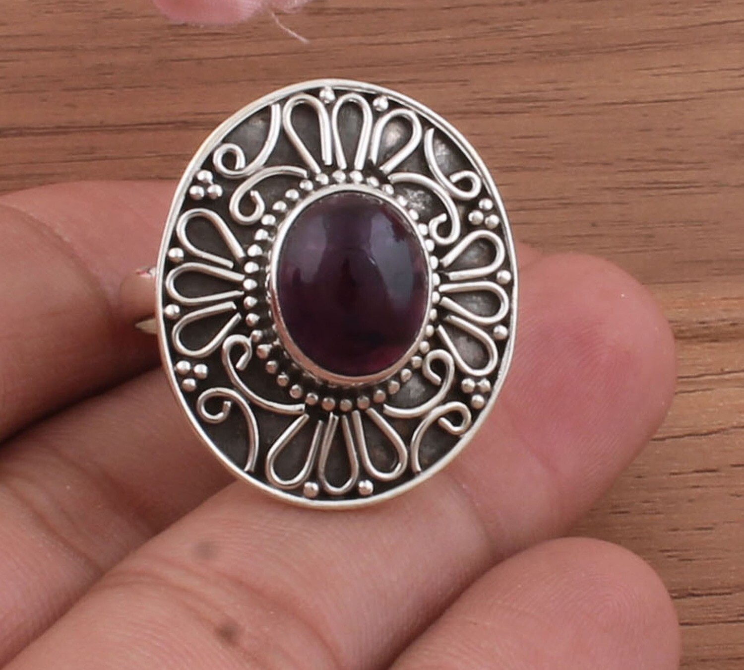 Natural Red Garnet Top Quality Gemstone 925 Sterling Solid Silver Ring / Oval Shape Cabochon Leaf Designer Ring / Women Weddings Gifts For Him