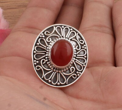 Amazing Natural Red Onyx Top Quality Gemstone Ring / 925 Sterling Solid Silver Ring / Oval Shape Cabochon Leaf Designer Ring / Friends Gifts For Her Amazing Natural Red Onyx Top Quality Gemstone Ring / 925 Sterling Solid Silver Ring / Oval Shape Cabochon Leaf Designer Ring / Friends Gifts For Her