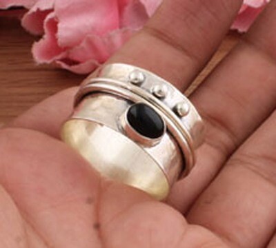 Amazing Natural Black Onyx Gemstone 925 Sterling Silver Ring / Oval Shape Cabochon Designer Spinner Band Ring / Girlfriends Gifts For Him