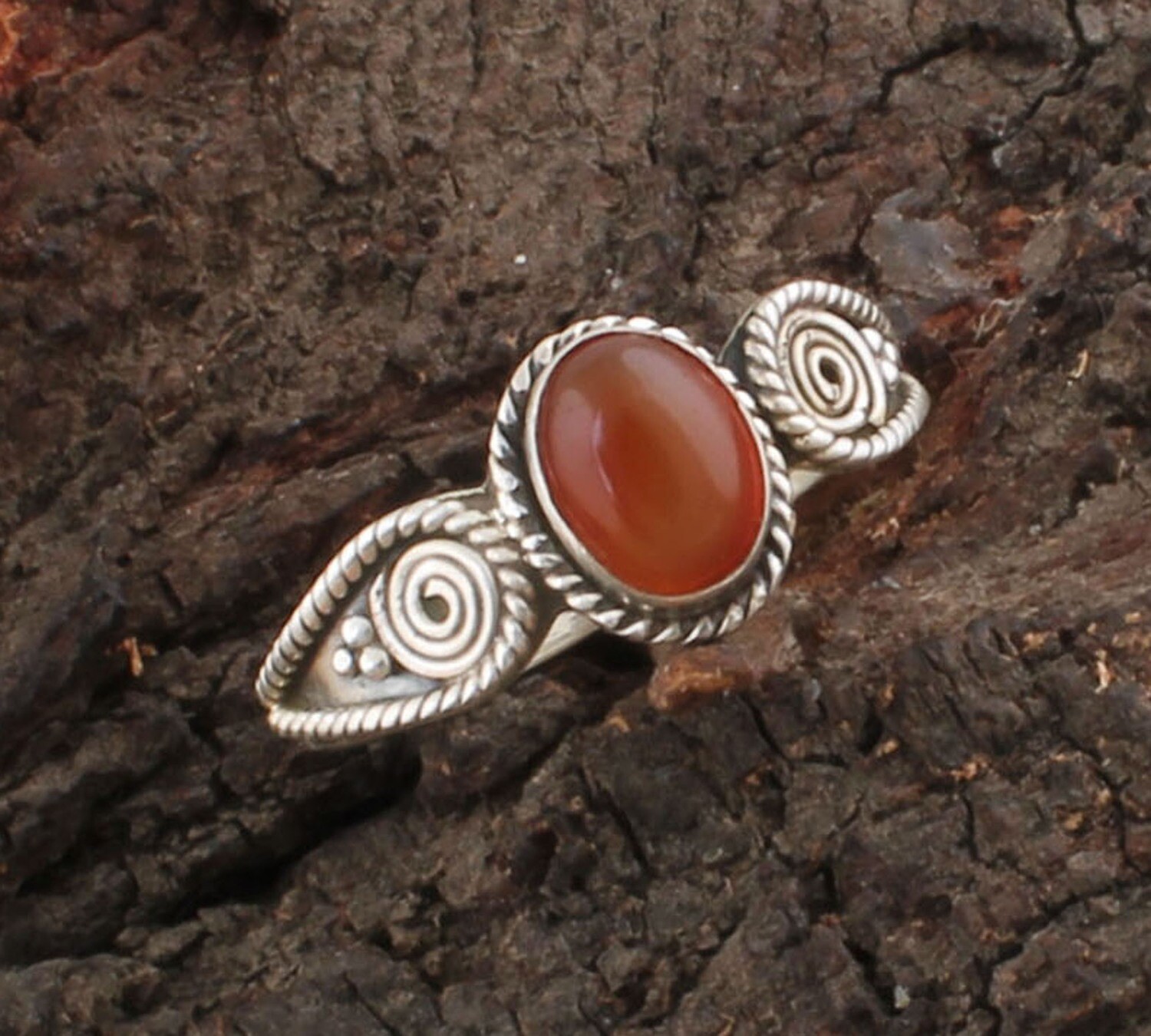 AAA+Quality Natural Red Onyx Gemstone 925 Sterling Solid Silver Ring / Oval Shape Cabochon Designer Ring / Girlfriends Gifts For Women Weddings Him