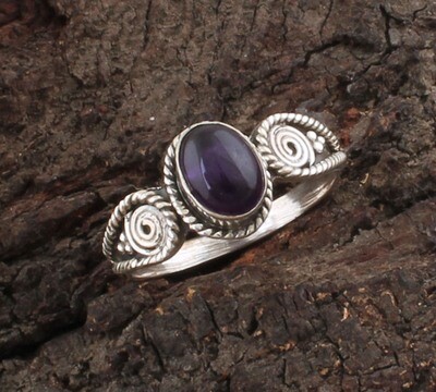 AAA+Quality Natural Amethyst Gemstone Ring - Women Gifted Ring - Oval Shape Stone Designer Ring - 925 Sterling Silver Ring - Best Gifts Item Ring - Women Waddings Gifts For Her AAA+Quality Natural Amethyst Gemstone Ring - Women Gifted Ring - Oval Shape Stone Designer Ring - 925 Sterling Silver Ring - Best Gifts Item Ring - Women Waddings Gifts For Her