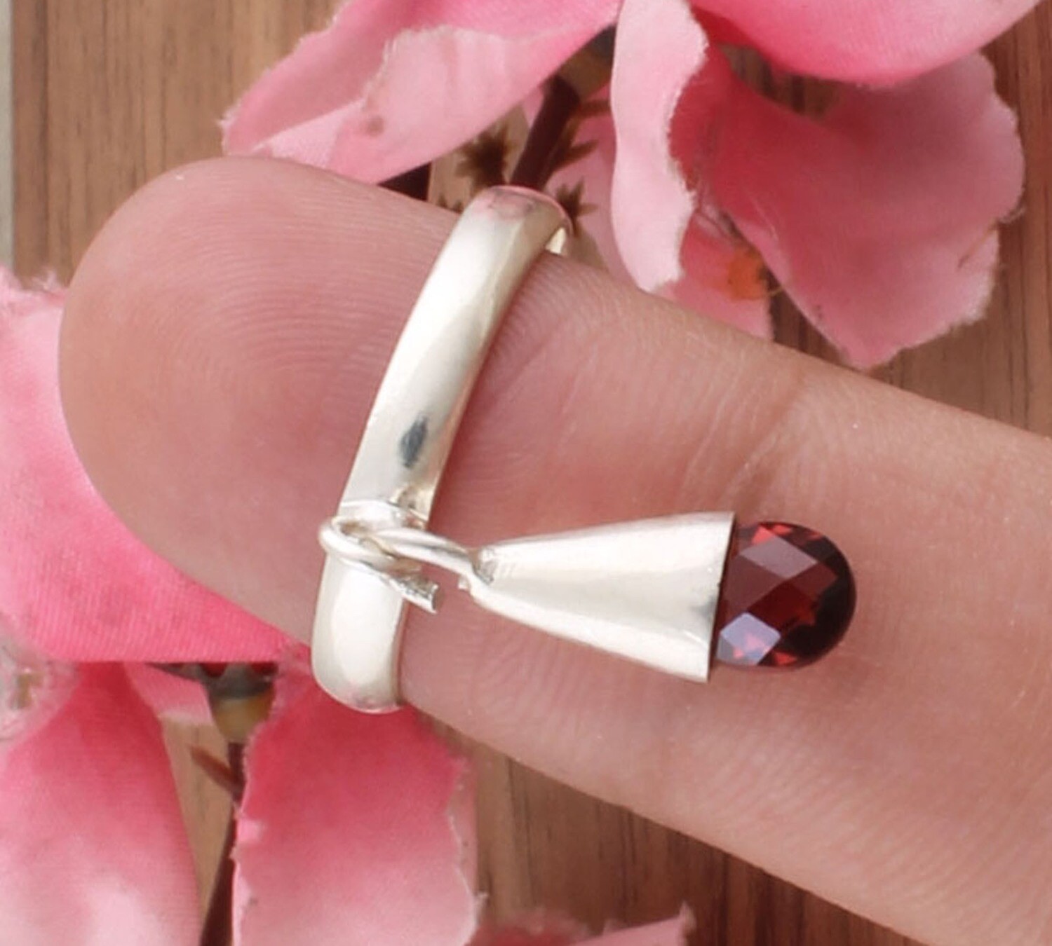 Drop Natural Red Garnet Solid 925 Sterling Silver Ring For Women - Handmade Oval Cut Stone Designer Ring For Wedding Anniversary Gifts Idea