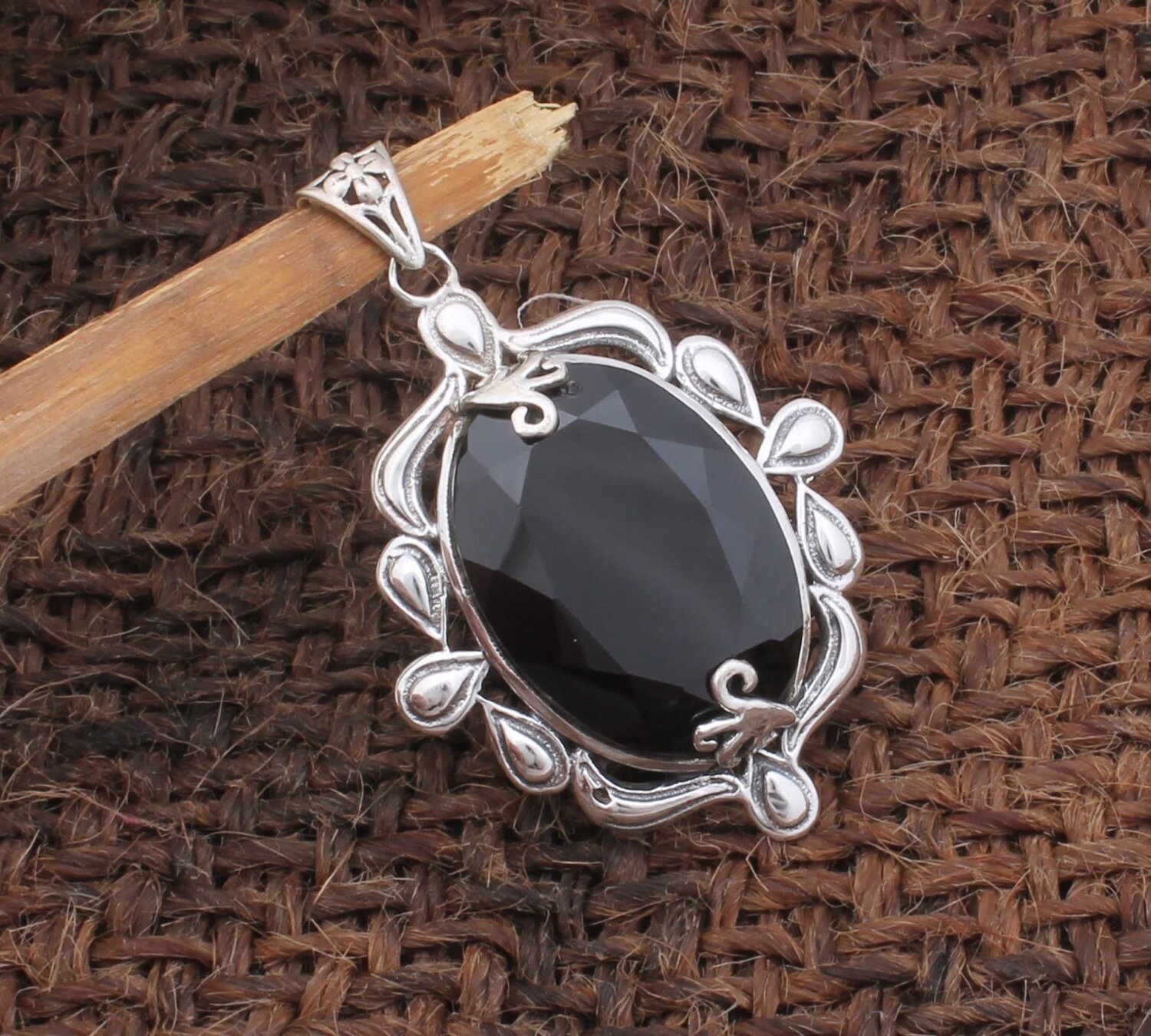 Black Onyx Gemstone Silver Design Pendant 925 Solid Sterling Silver Pendant Beautiful Black Onyx Gemstone Pendant Gift Pendant Women Pendant