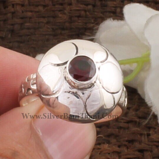 Red Garnet Ring-Circle Design Ring-925 Sterling Solid Silver Ring-Middle Finger Ring-Anniversary Gift Ring-Red Garnet Gemstone Ring For Sis