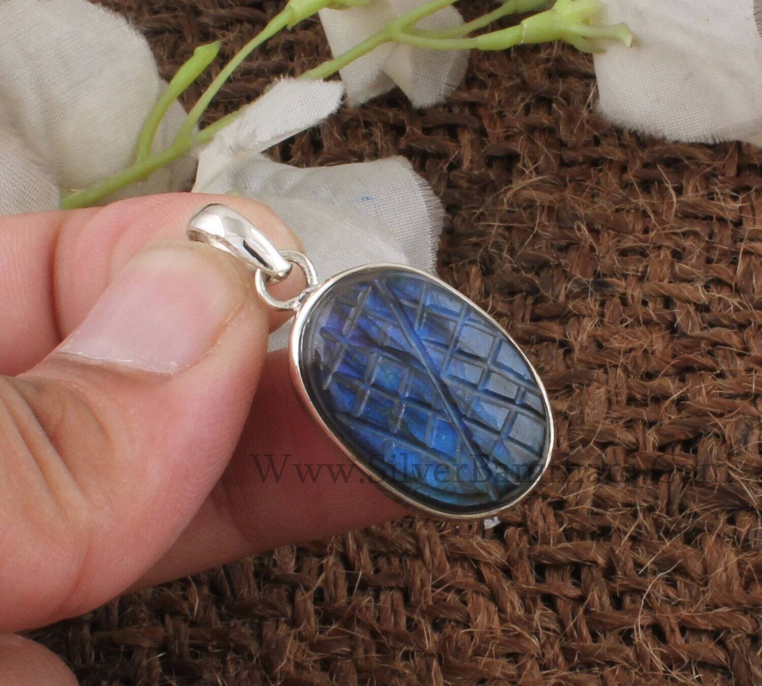 Hand Carved Oval Shape Blue Flashy Gemstone Pendant l 925 Sterling Silver  Labradorite Necklace Pendant | Handmade Women Jewelry Gift