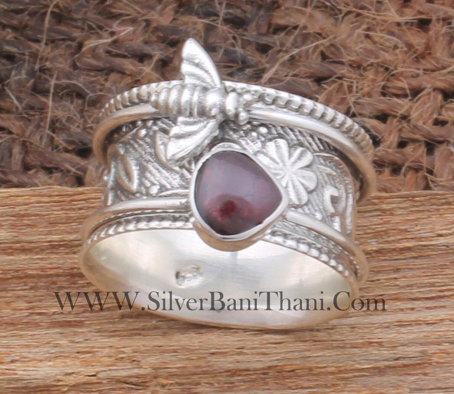 Flower Heart Honey Bee Solid 925 Sterling Silver Red Garnet Spinner Ring For Women Handmade Bee Anxiety Fidget Ring January Birthstone Gift