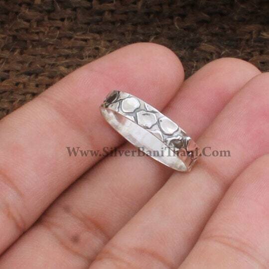 Silver Band Ring - 925 Sterling Silver Ring - Solid Band Ring - Silver Wedding Band Ring - Birthday Gift Item - Vintage Inspired - Heretsy