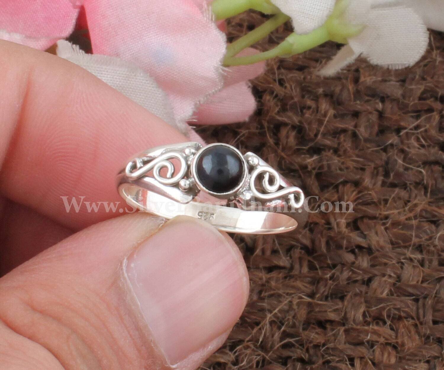 Black Onyx Round Shape Silver Ring | 925 Sterling Silver Ring | Handmade Bridal Jewelry | Present For Her | Women Wedding Jewelry Gift Idea