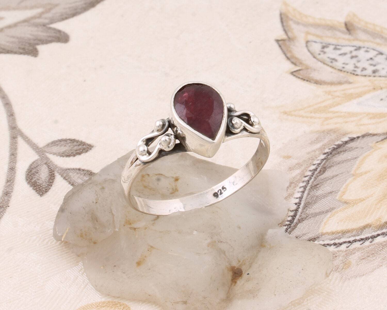 925-Sterling Silver Solid Ring With Natural Red Garnet Gemstone Handcrafted Ring Cut Stone Boho Ring-Ring Finger Ring Gift For