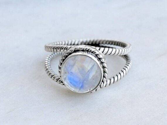 Natural Beautiful Rainbow Moonstone AAA+Quality Gemstone Handcrafted Fire Stone Boho Ring,Simple Ring Gift For You ! Ring Finger Ring