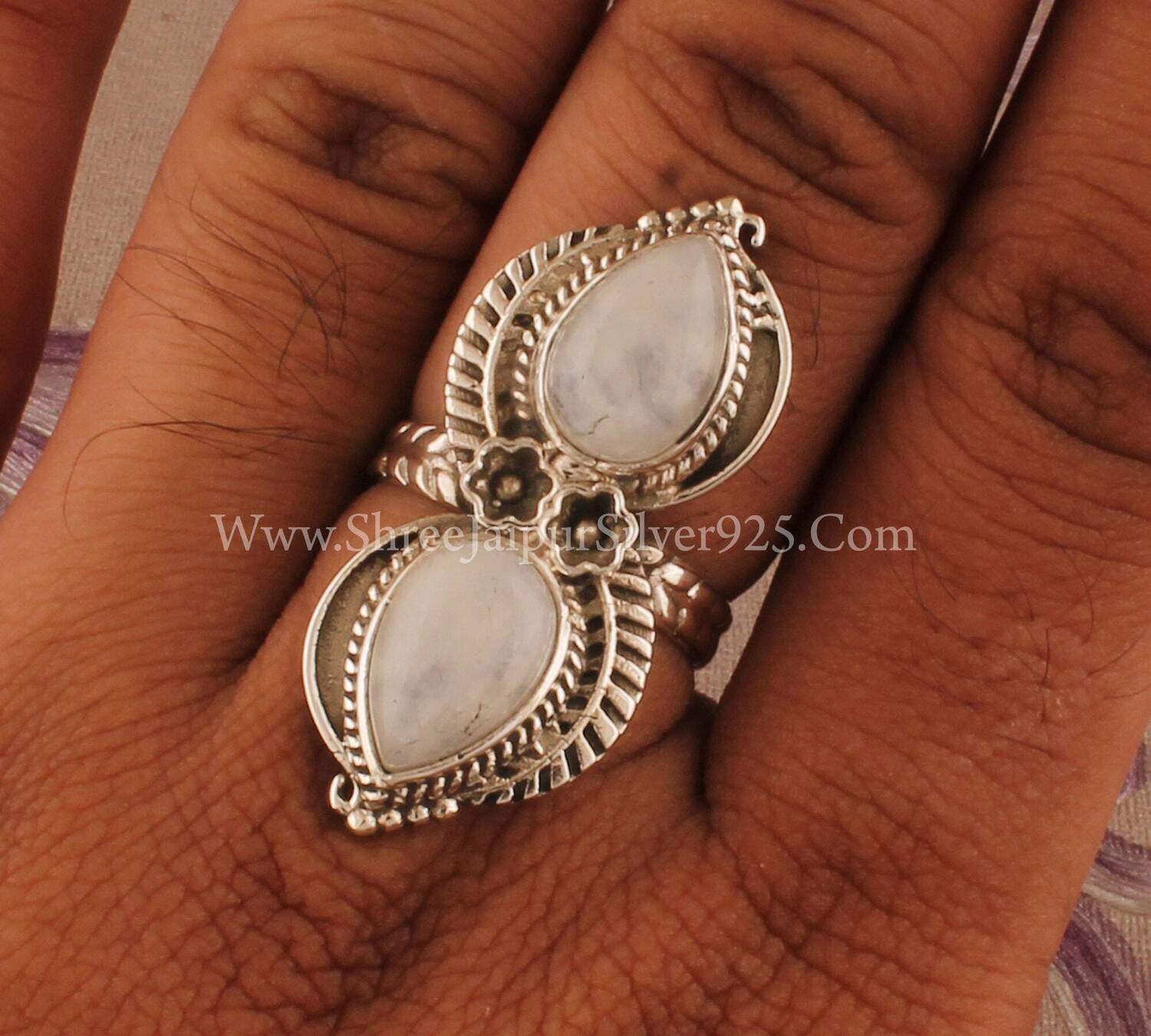 Natural Rainbow Moonstone Solid 925 Sterling Silver Ring For Women, Handmade Engraved Flower Leaves Band Ring For Wedding Anniversary Gift