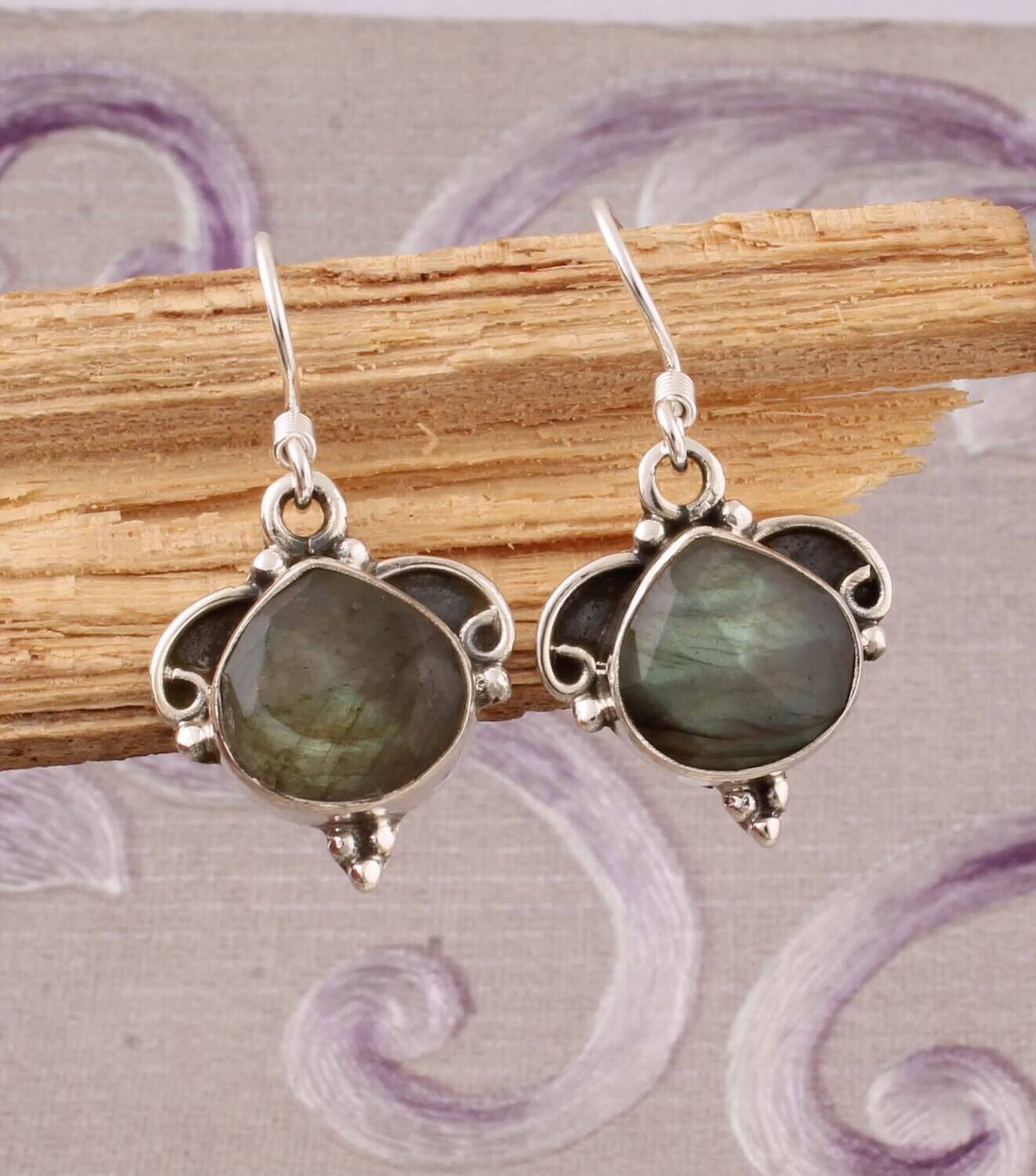 Natural Labradorite Top Quality Gemstone Earring,925-Sterling Silver Earring,Wedding Earring,Antique Silver Earring,Anniversary Gift Earring