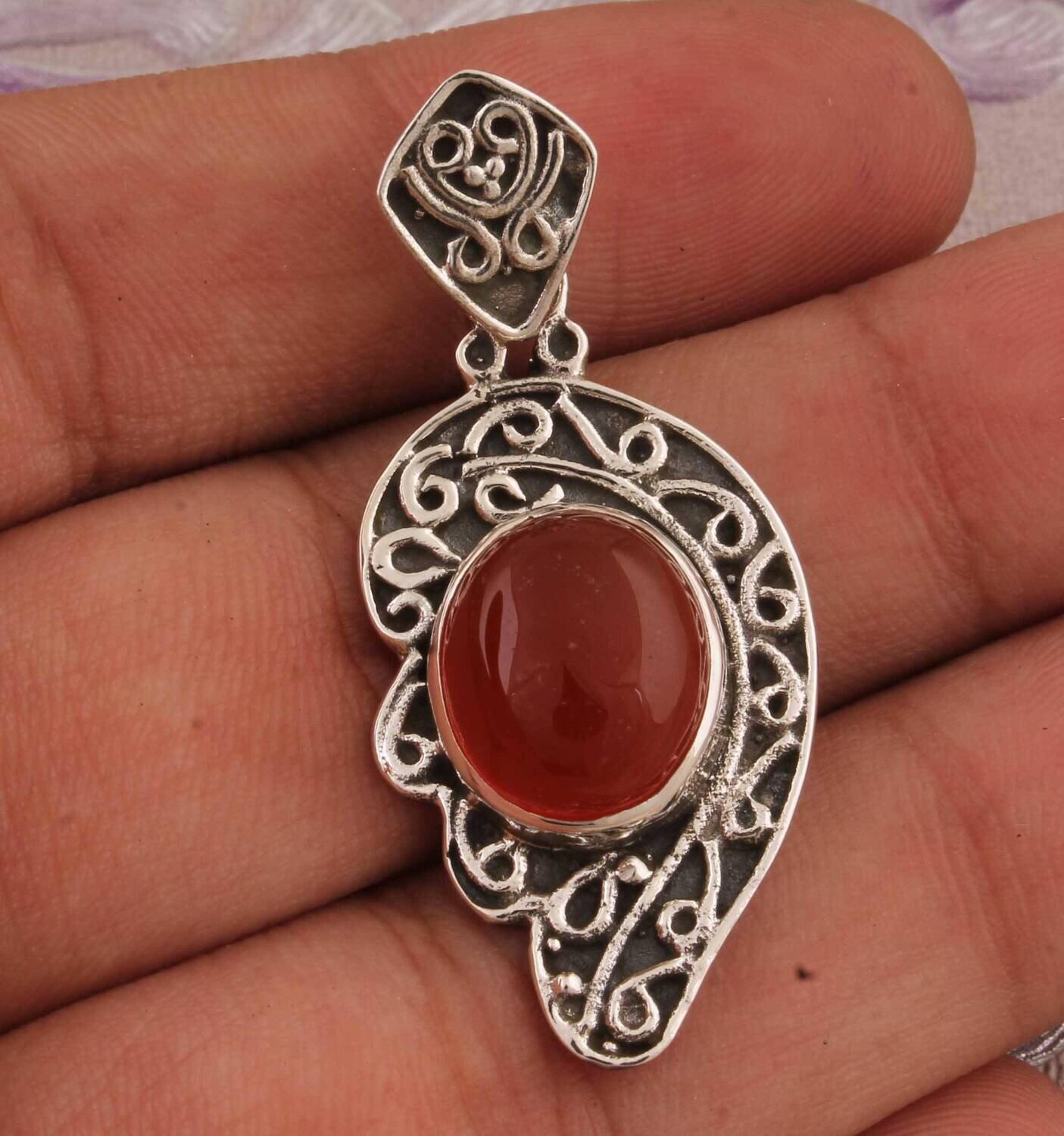 Natural Amazing Red Onyx AAA+Quality Gemstone Pendant 925-Antique Solid Silver Pendant,Sterling Silver Pendant,Leaf Pendant,Gift for Her